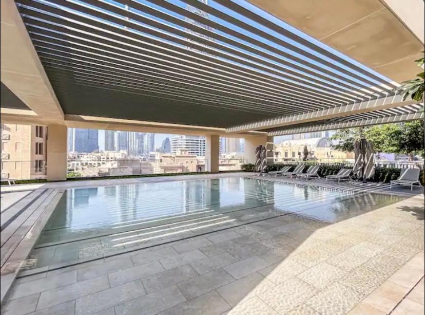 Incredible Burj Khalifa Views, Next To Mall Apartment *