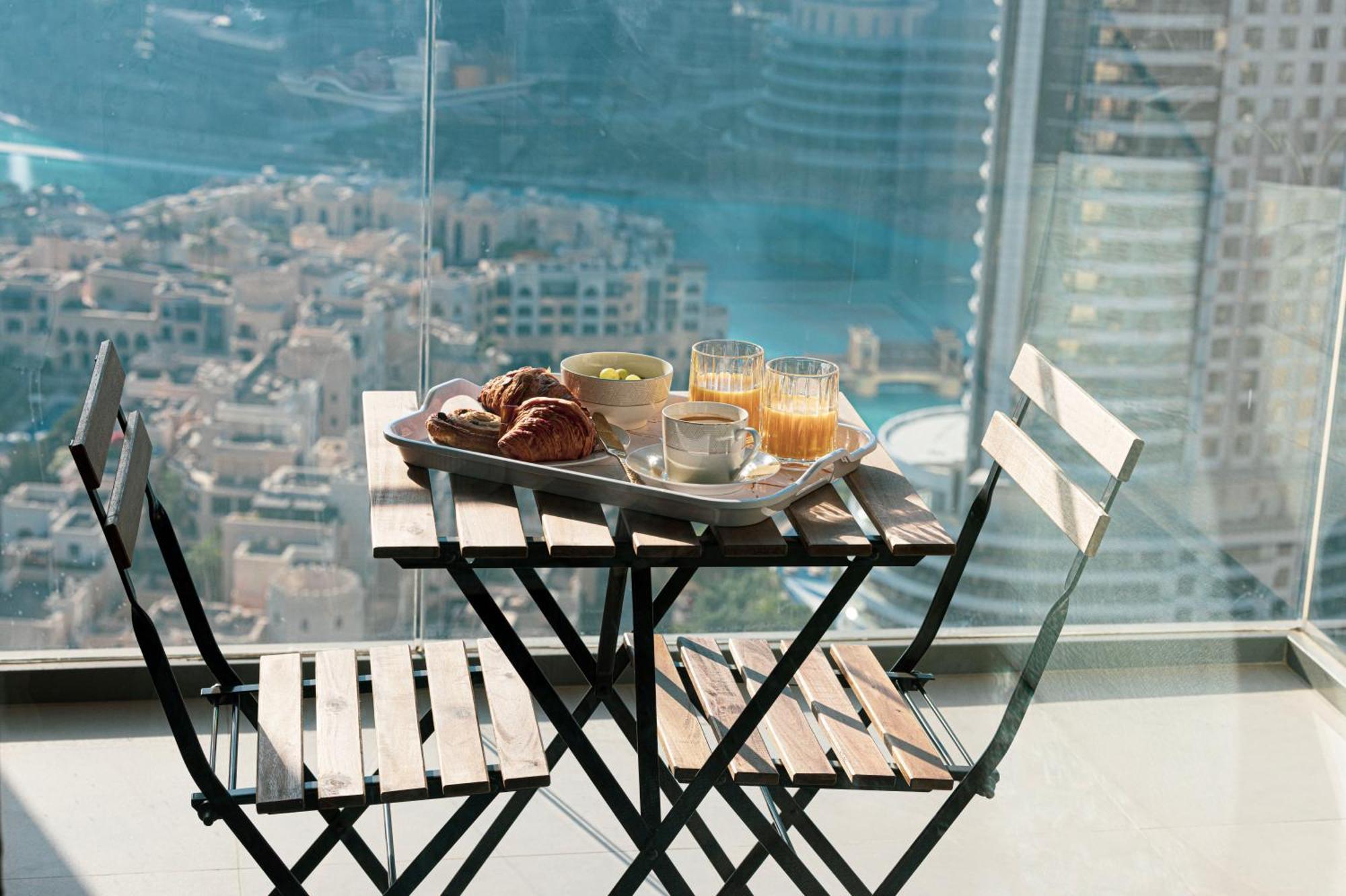 Incredible Burj Khalifa Views, Next To Mall Apartment *